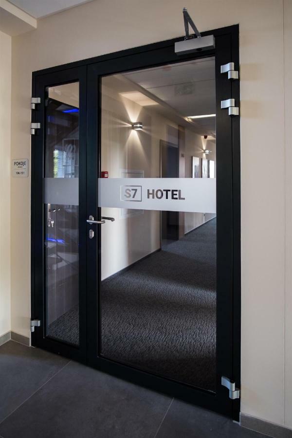 S7 Hotel Kielce Exterior foto